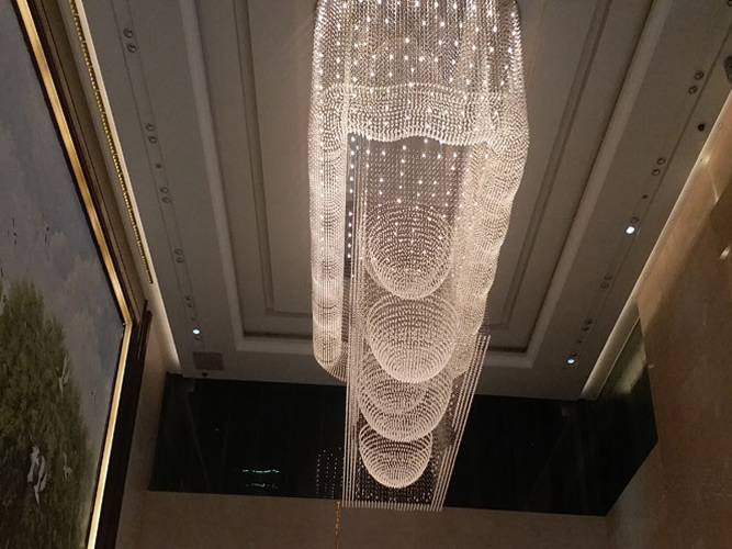 郴州酒店溫德姆至（zhì）尊豪庭大酒店（diàn）水晶燈清洗工程案例清洗選擇丝瓜污视频在线观看保潔